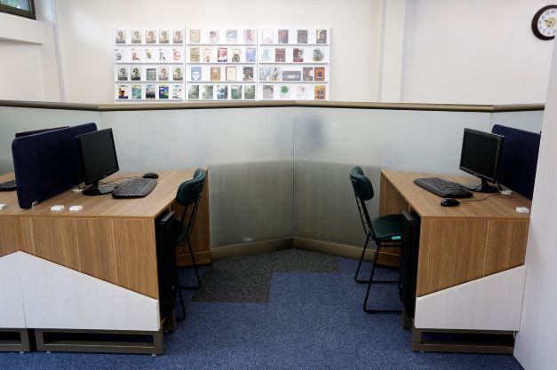 بخش خدمات اینترنتی و پایگاه های اطلاعاتی